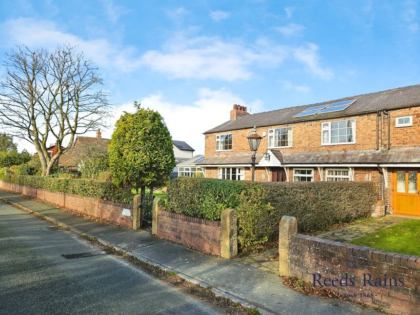 House Salters Lane in Lower Withington