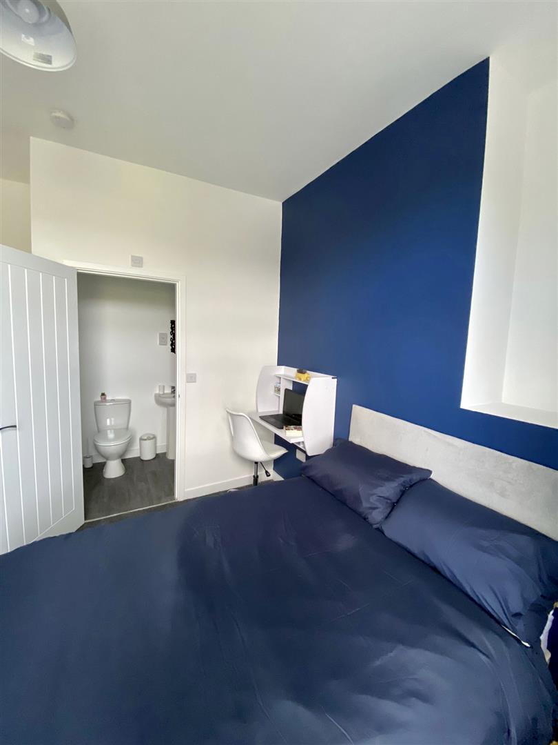 Room Fair View Road in Burnley