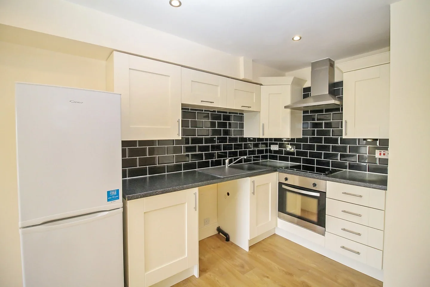 Flat Richardshaw Lane in Leeds