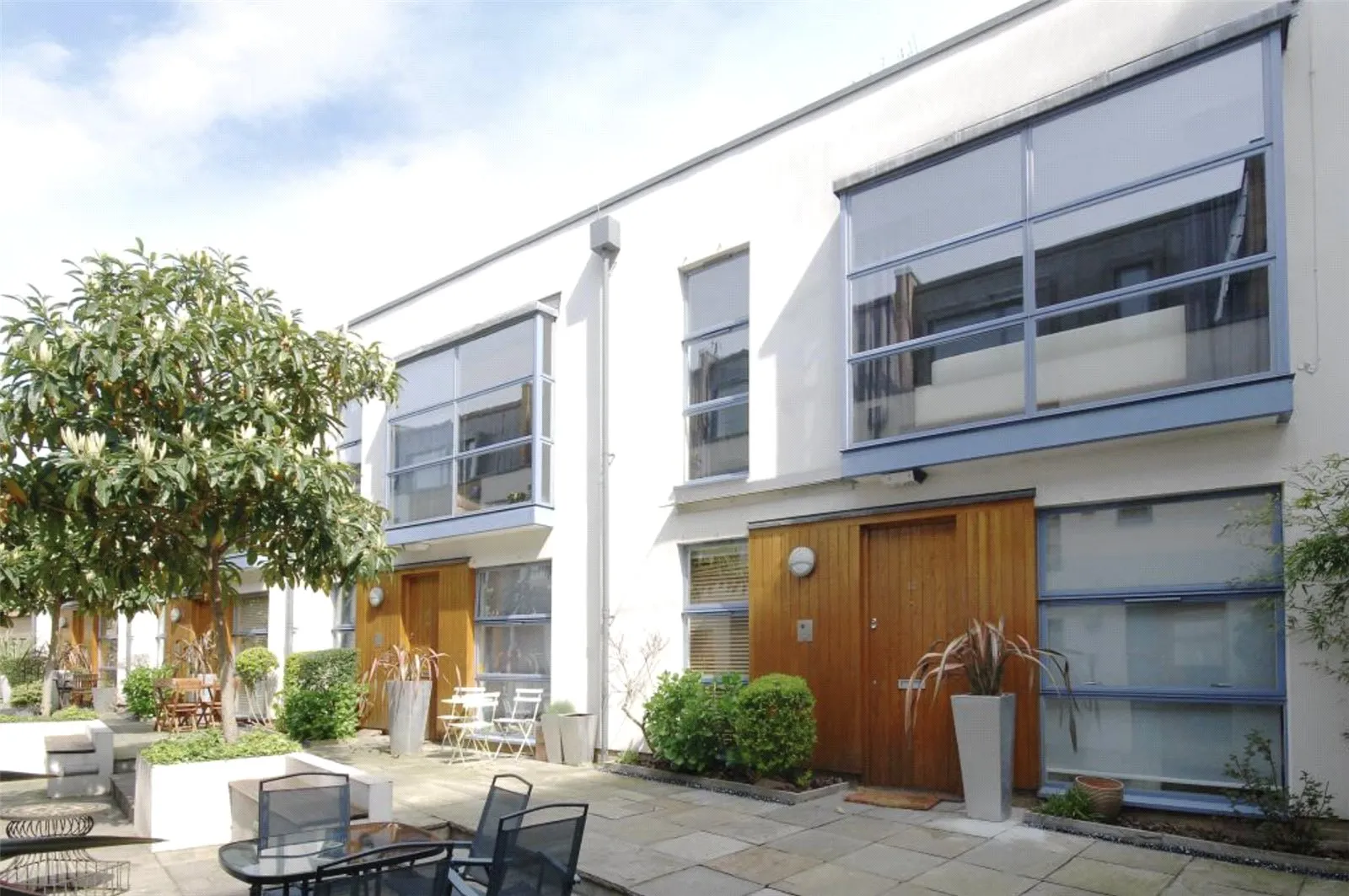 House Dunworth Mews in Greater London