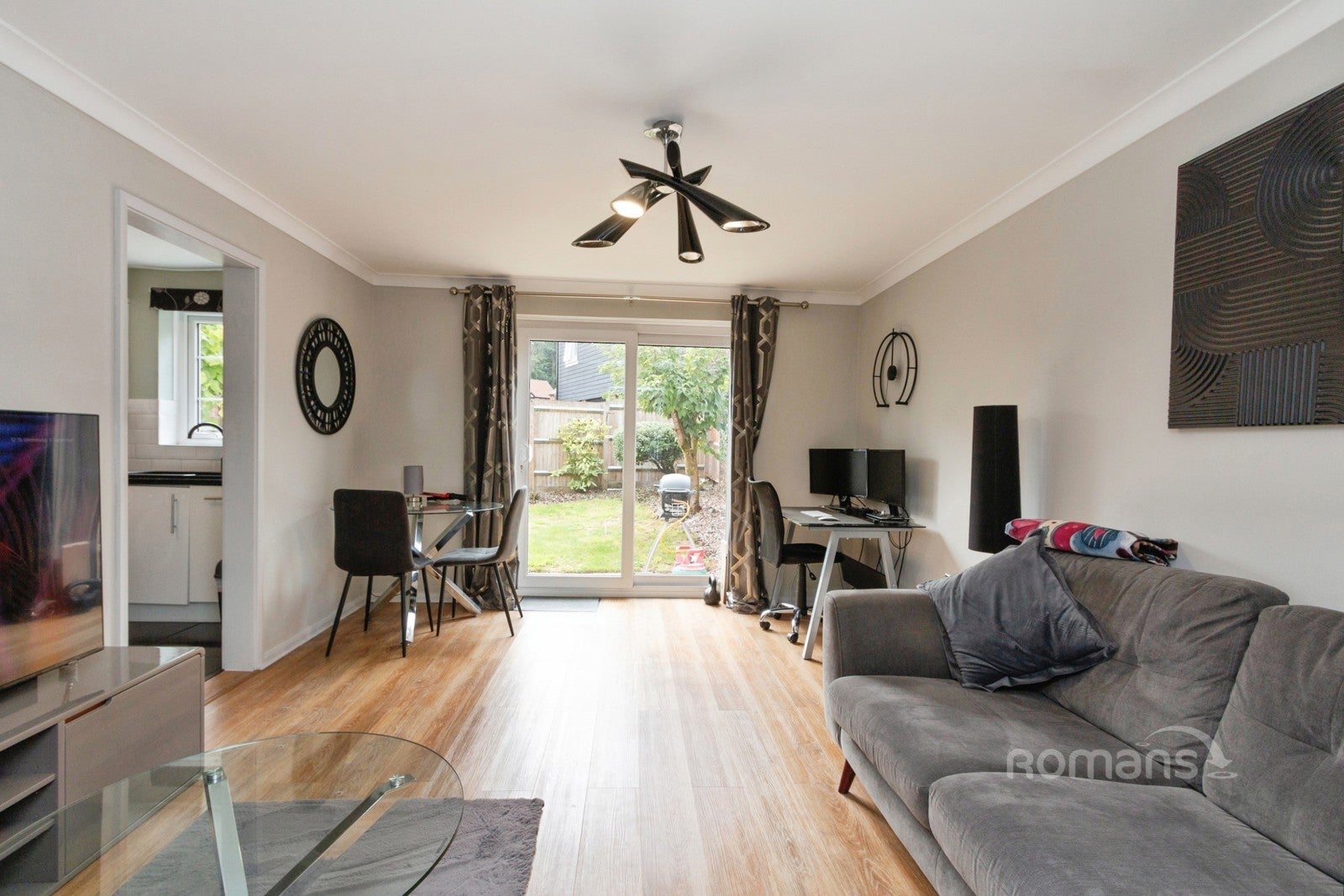 Flat Monarch Close in Basingstoke and Deane