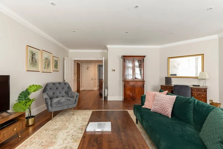 Flat Maddox Street in City of Westminster