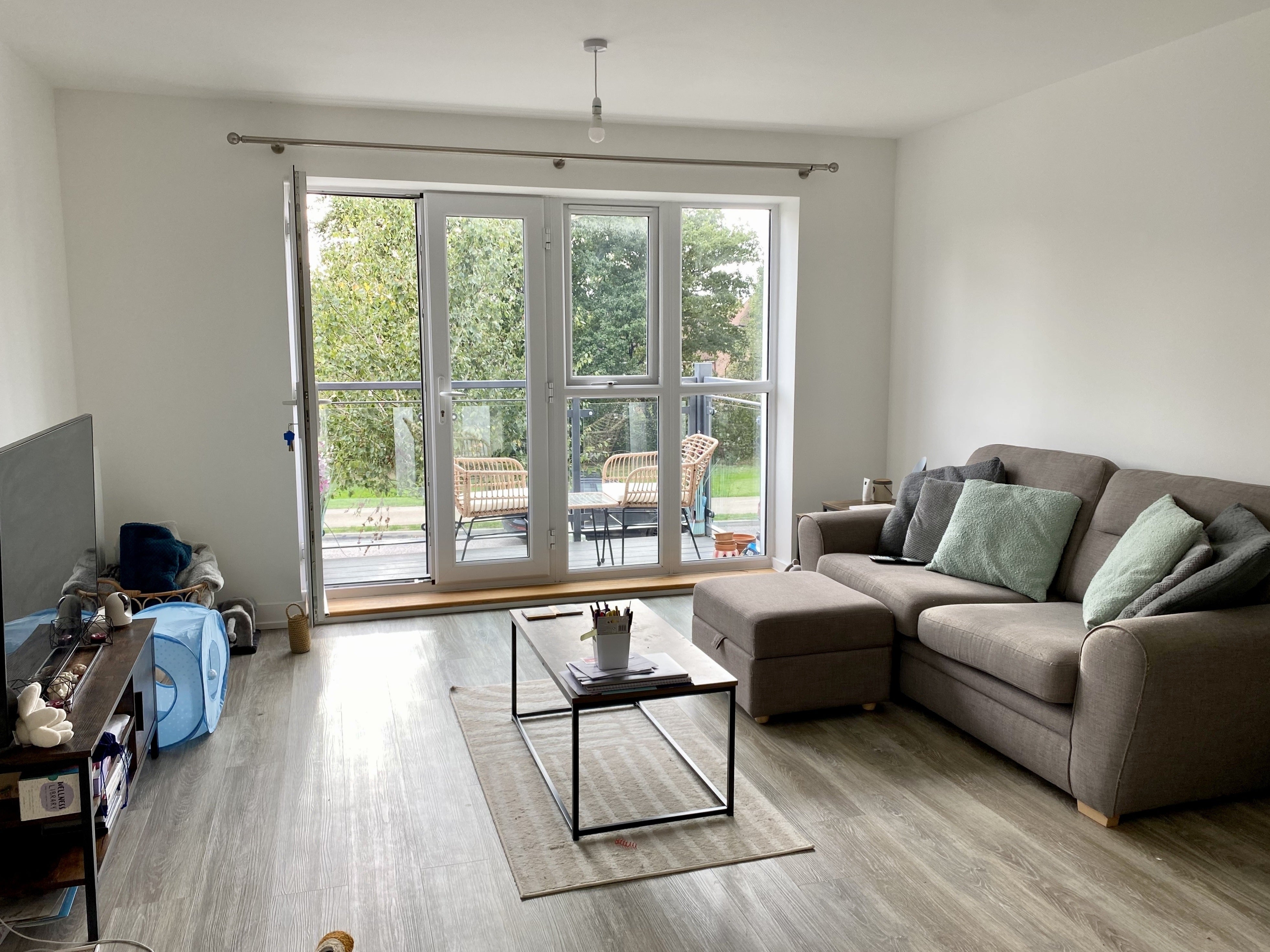 Flat Rookfield Road in Horsham