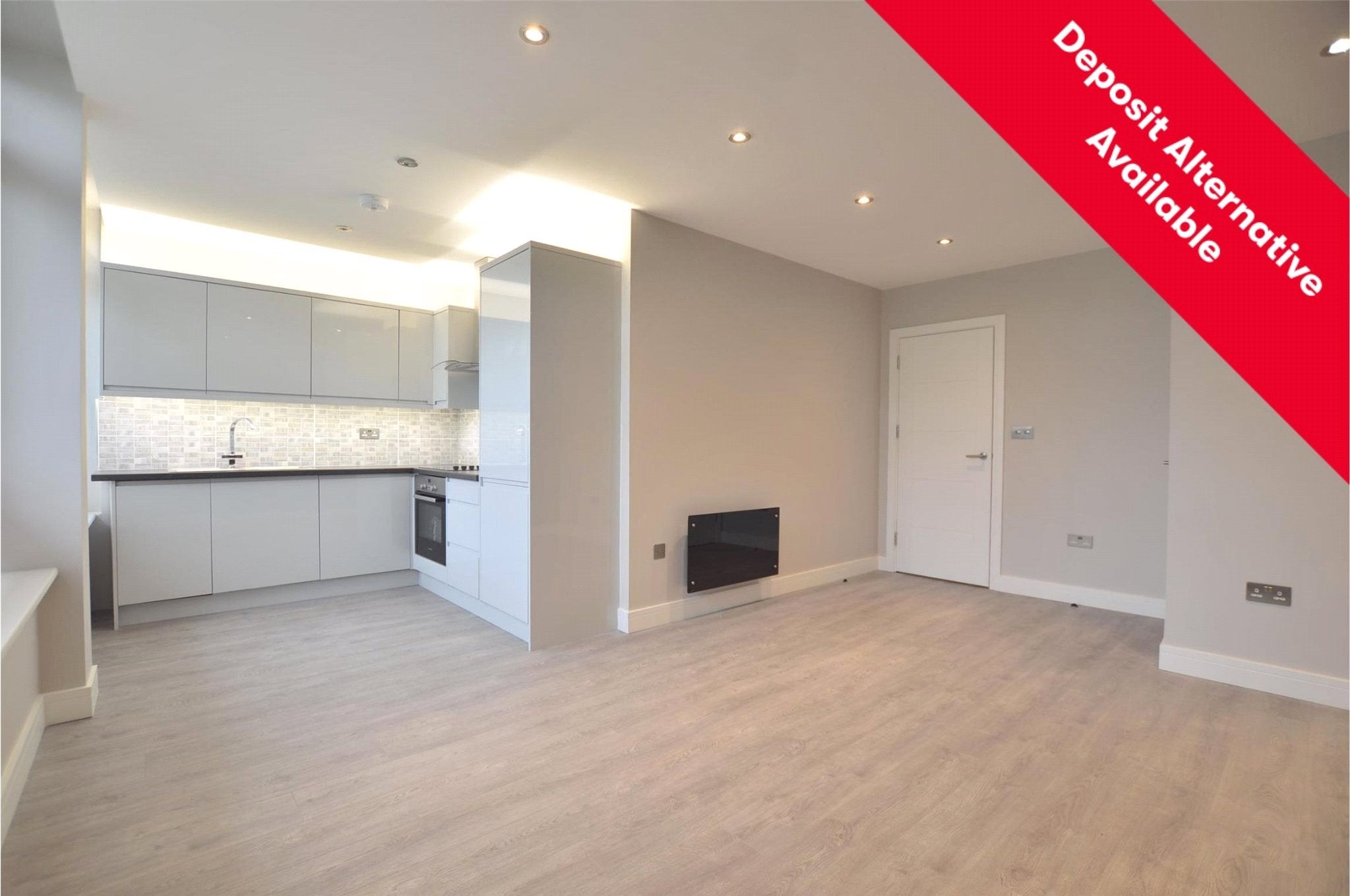 Flat The Broadway in Crawley