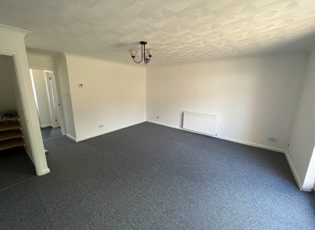 House Kestrel Way in Carisbrooke