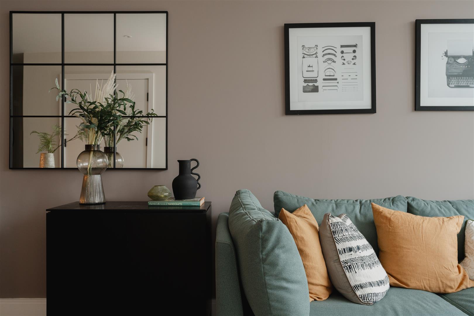 Flat Roebuck Close in Reigate and Banstead