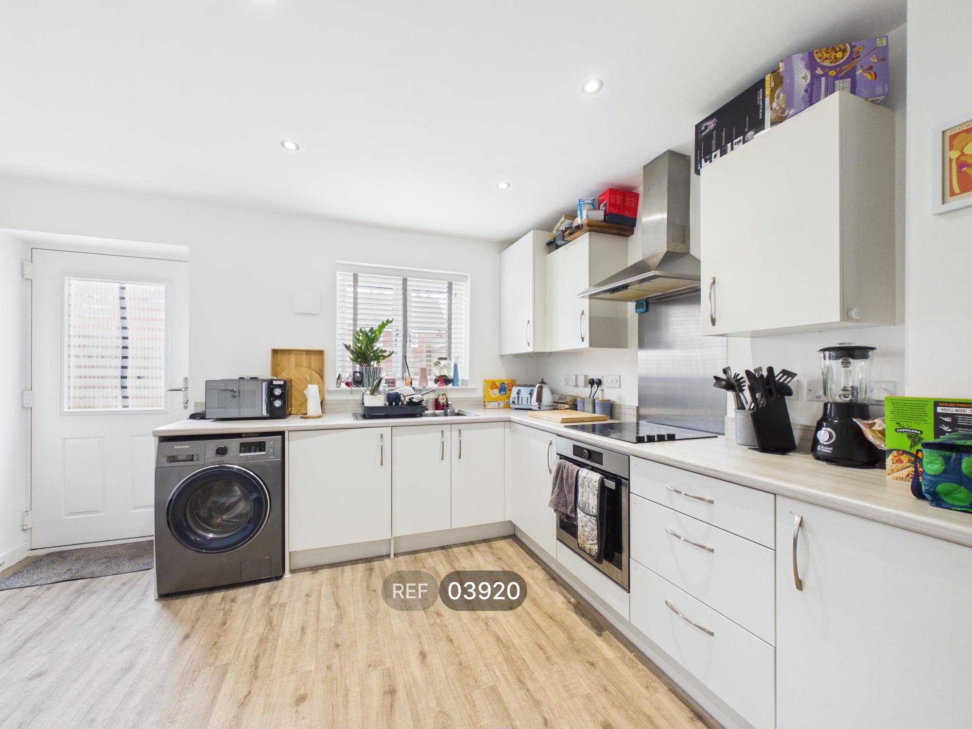 House Home Close in Redhill