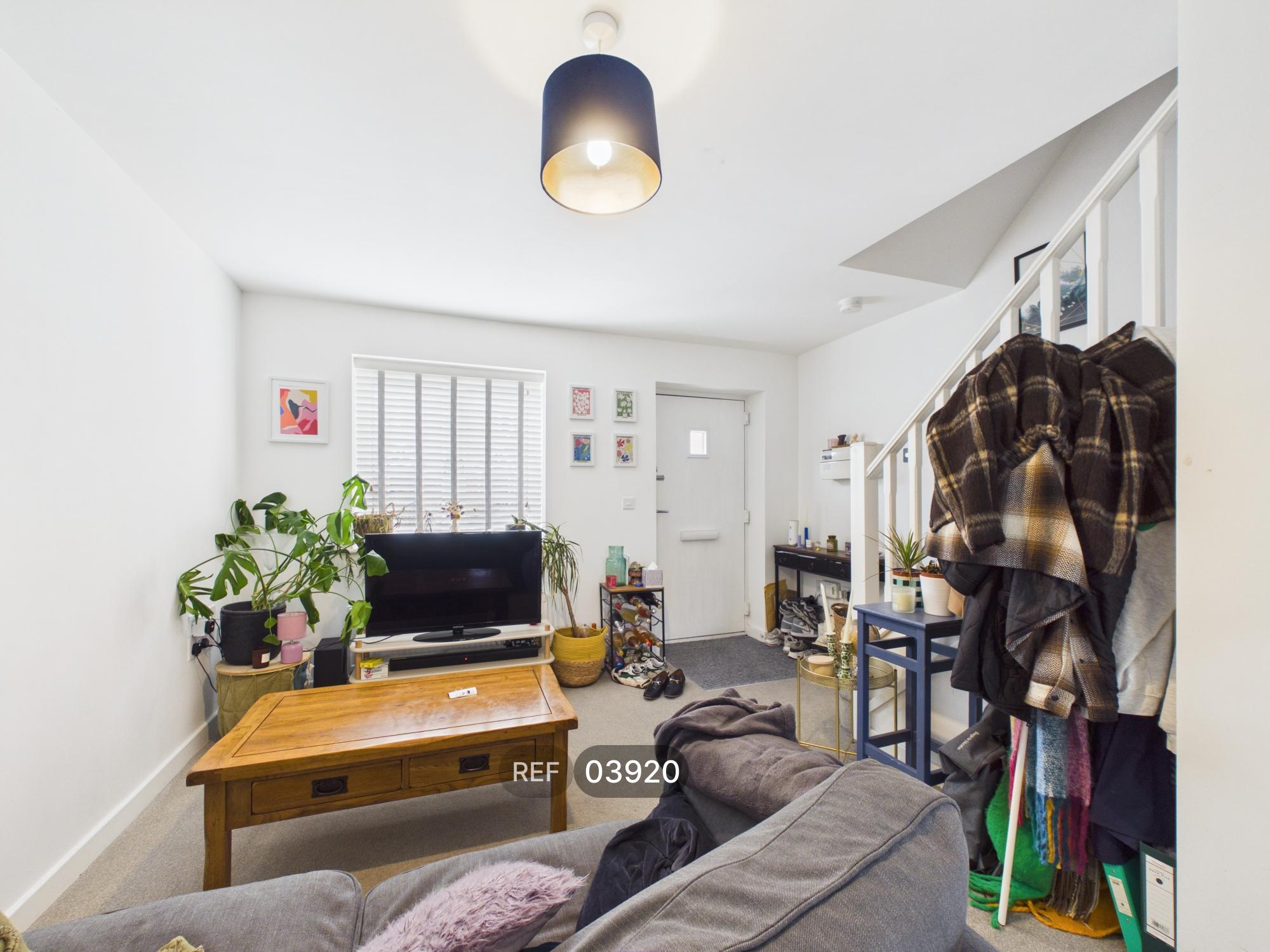 House Home Close in Redhill