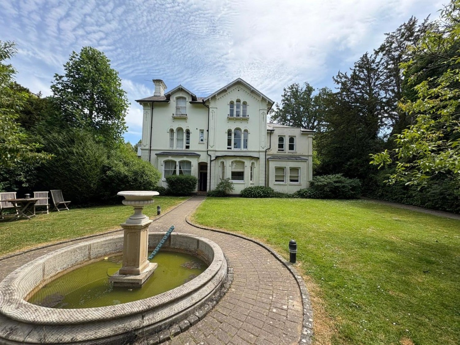 Flat Chestnut Court in Tunbridge Wells