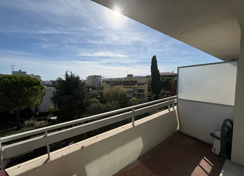 Flat Avenue Cyrille Besset in Cagnes-sur-Mer