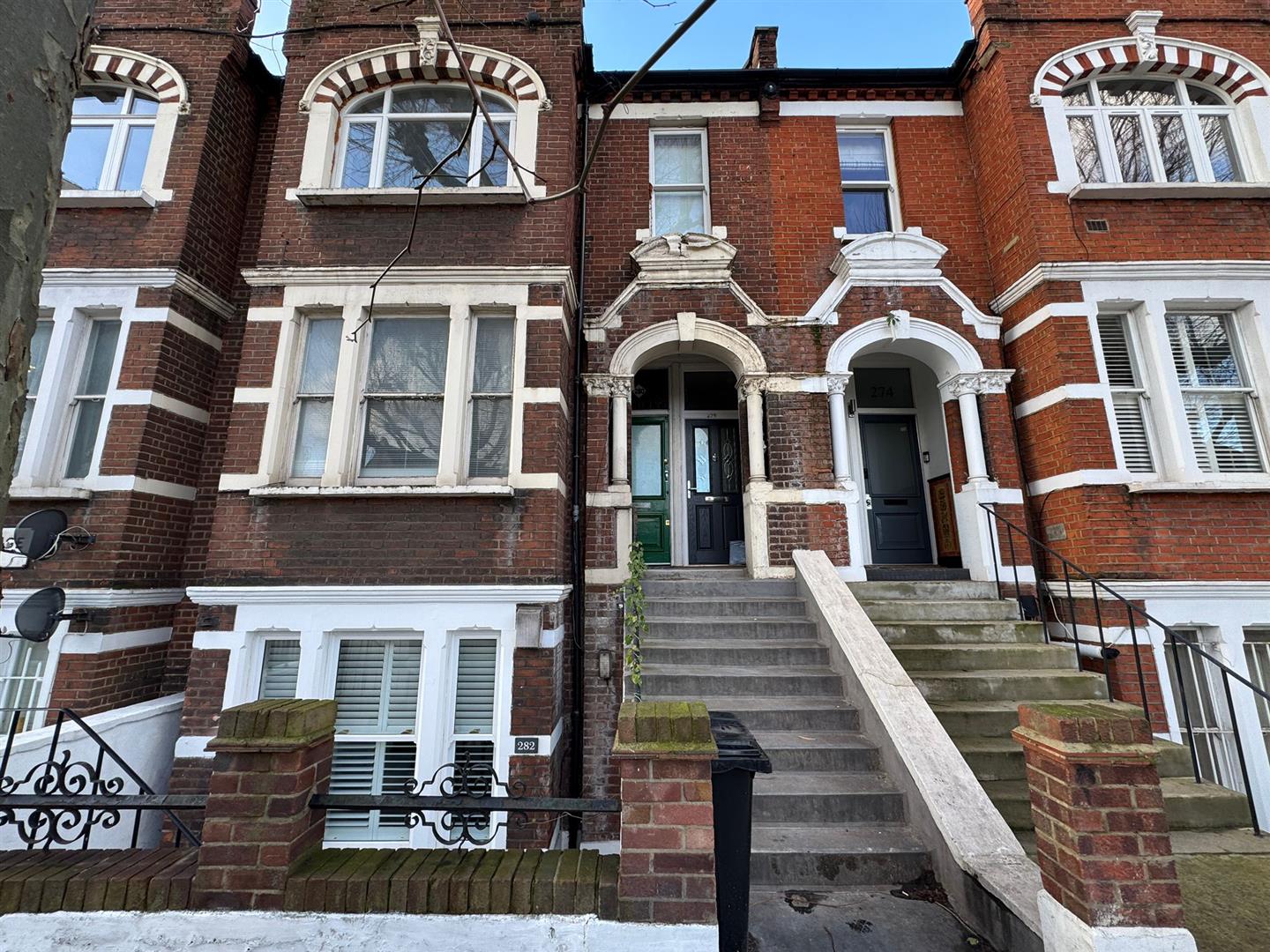 Flat Wandsworth Bridge Road in Greater London