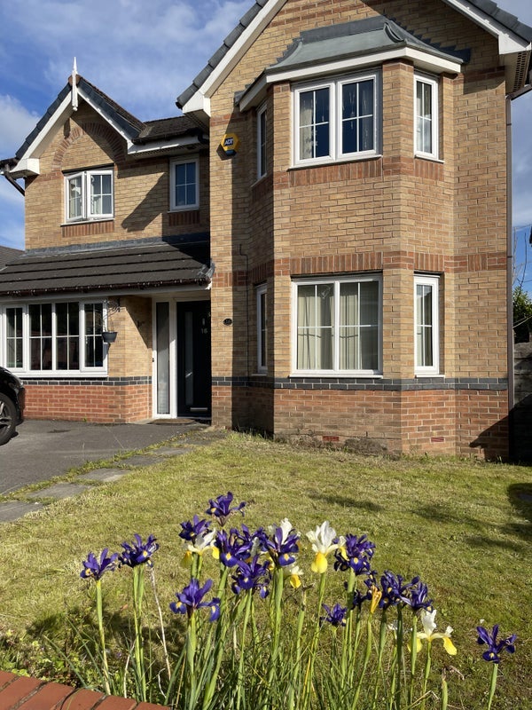 House Rushway Avenue in Manchester