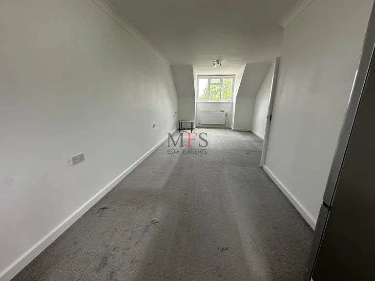 Flat Burket Close in Greater London