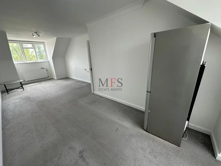 Flat Burket Close in Greater London