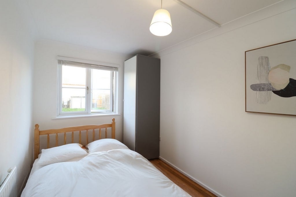 Room Globe Road in Greater London