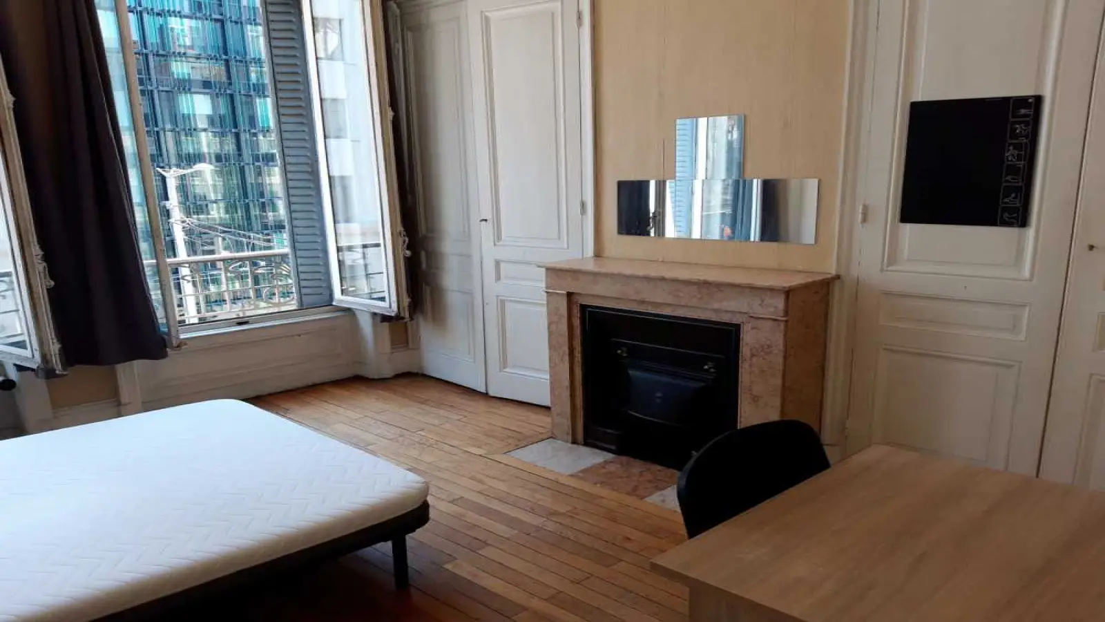 Chambre Rue Waldeck-Rousseau à Lyon
