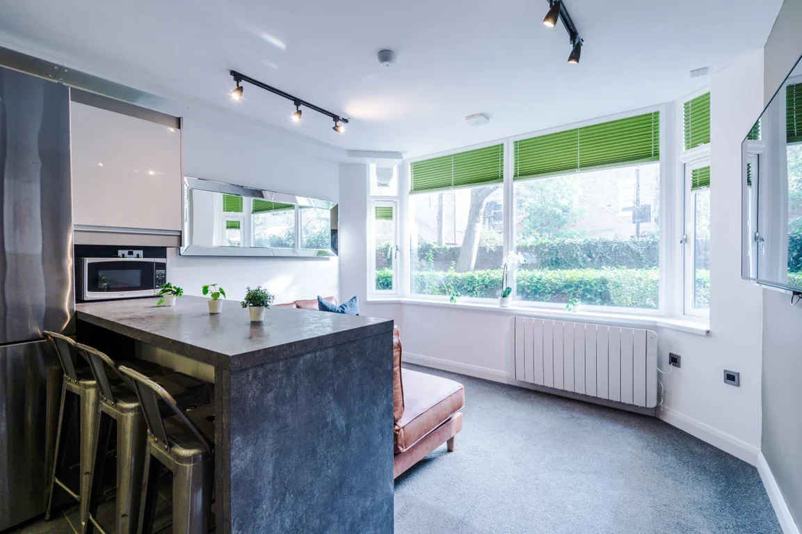 Flat Eskdale Terrace in Newcastle upon Tyne