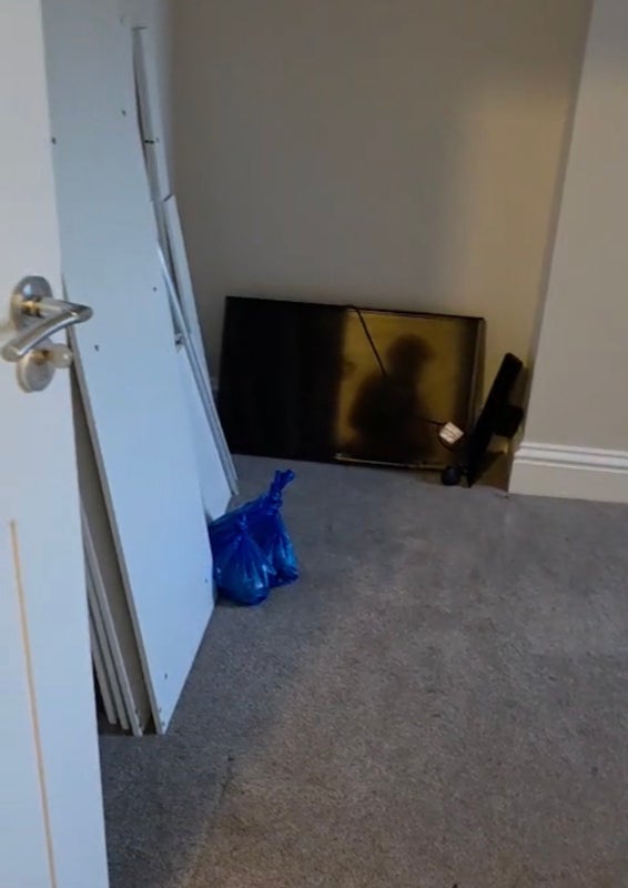 Room Raglan Road in Greater London