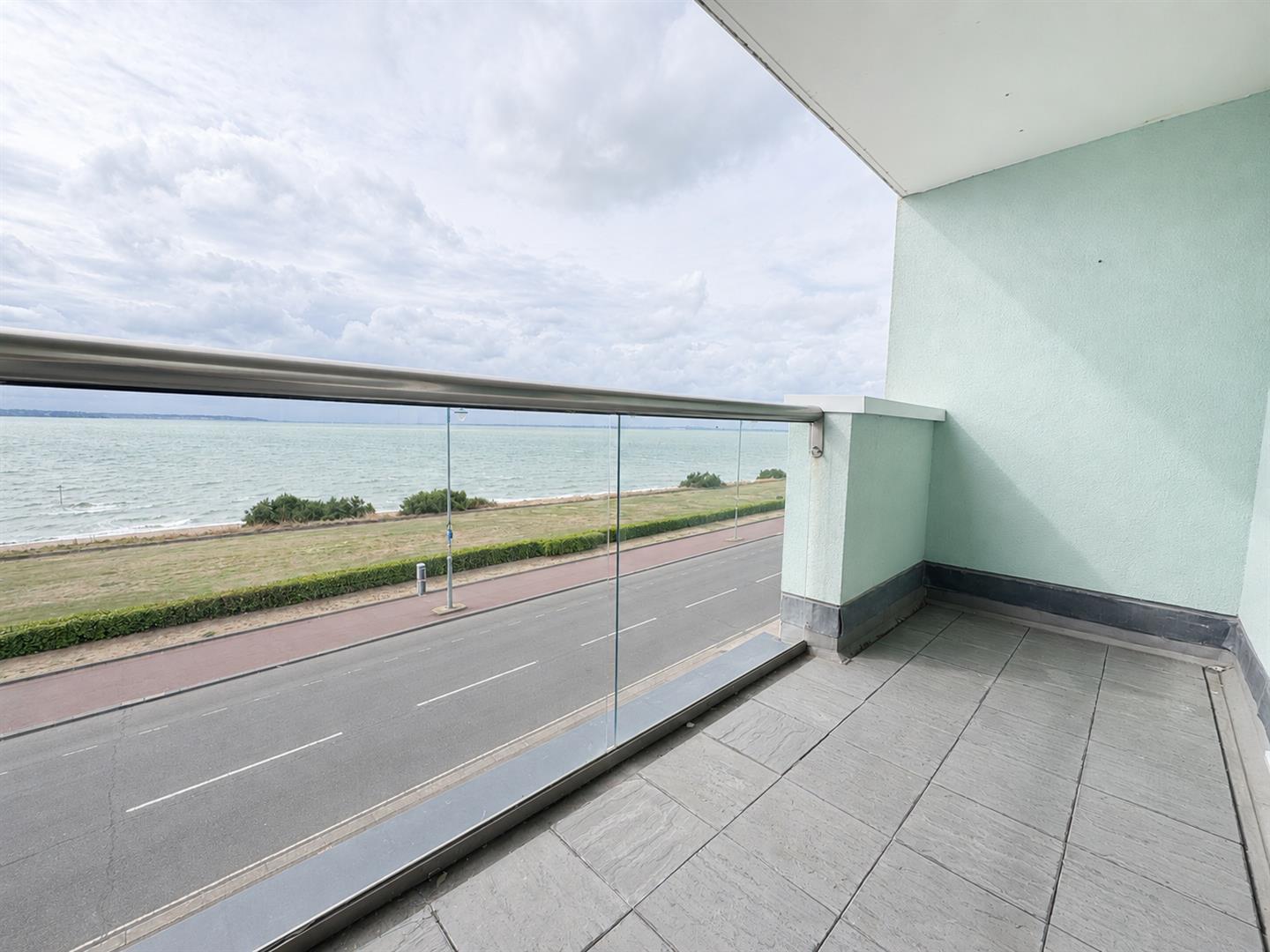 Flat Marine Parade West in Lee-on-the-Solent