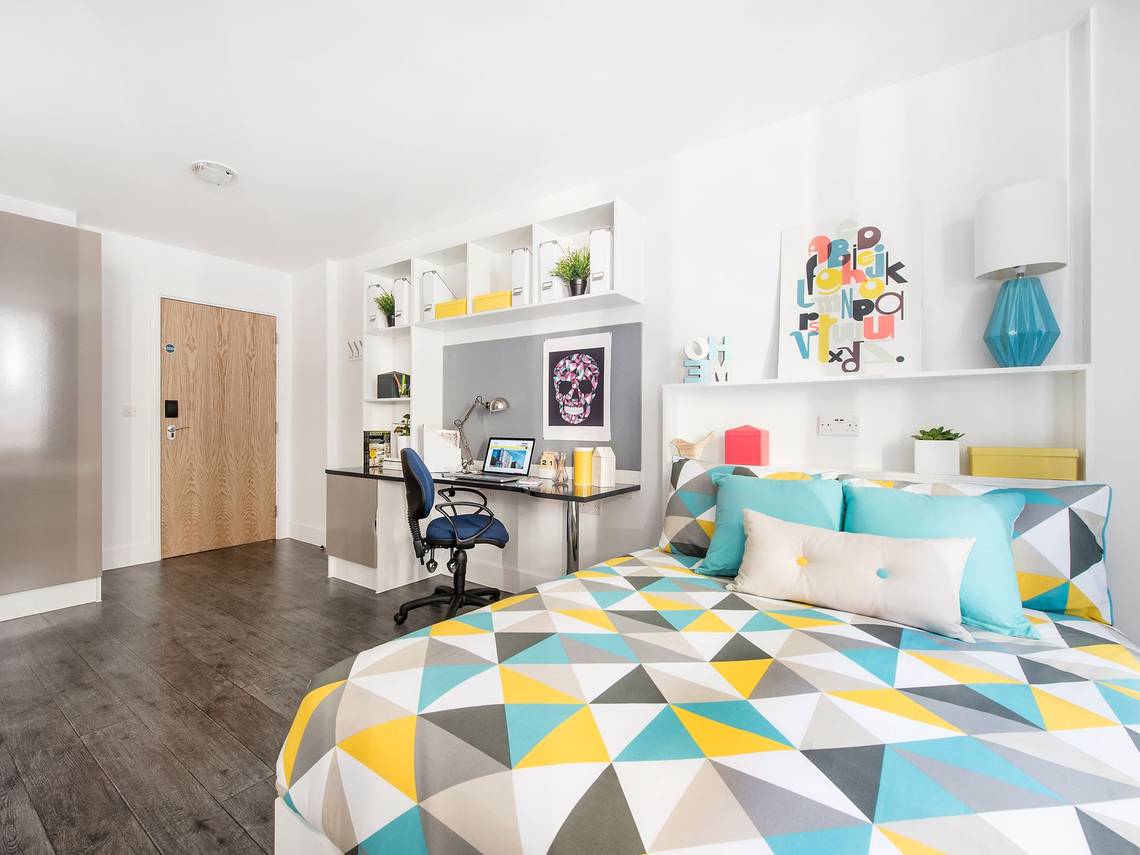 Flat Abbeyhill Turnback in City of Edinburgh