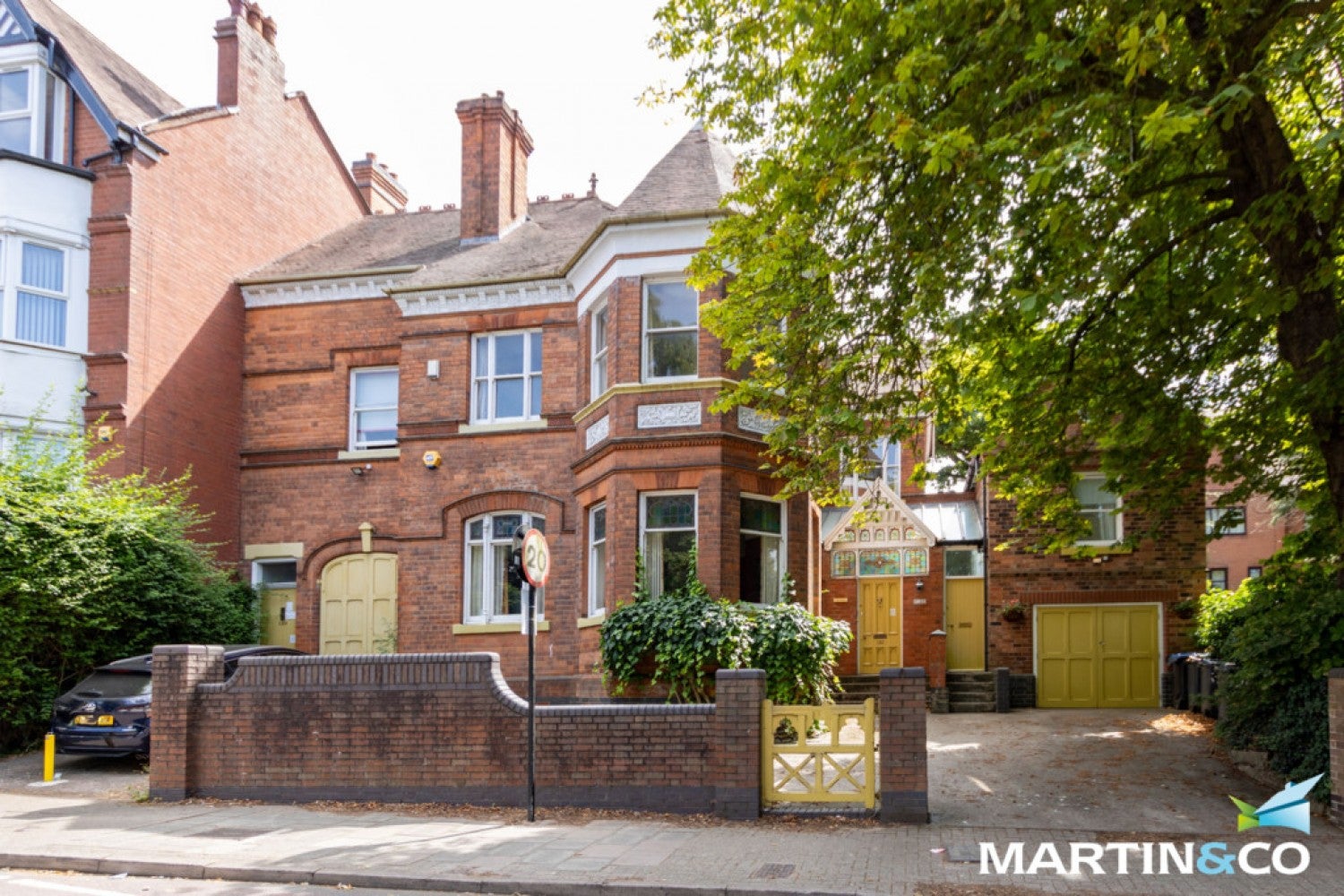 Flat Edgbaston Road in Birmingham