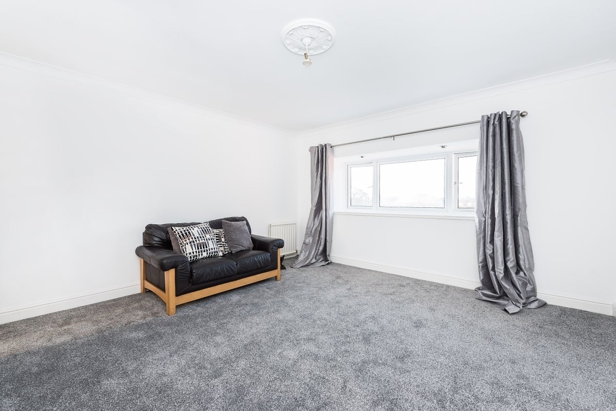Flat South Lane in Greater London