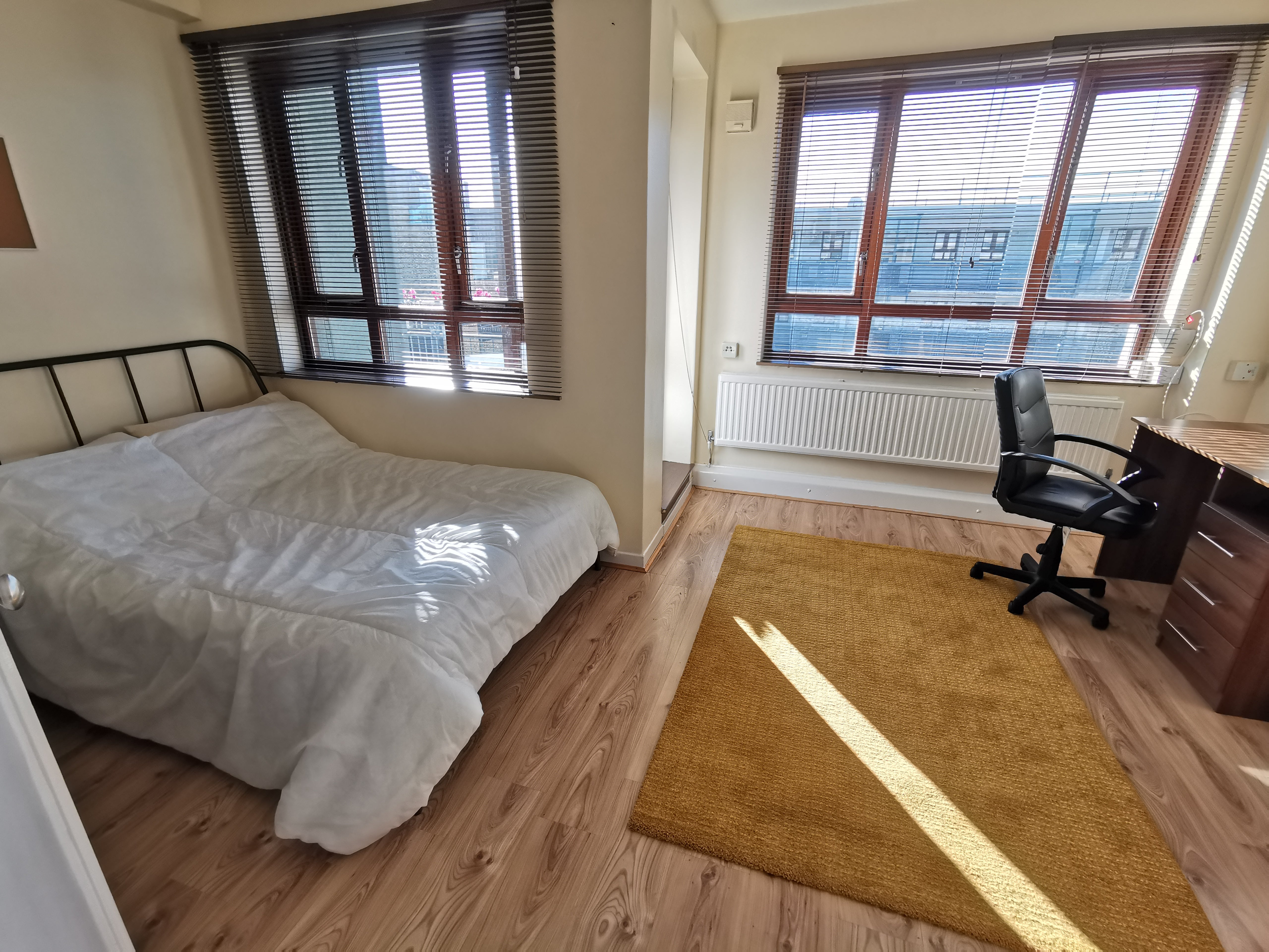 Flat Birkenhead Street in Greater London