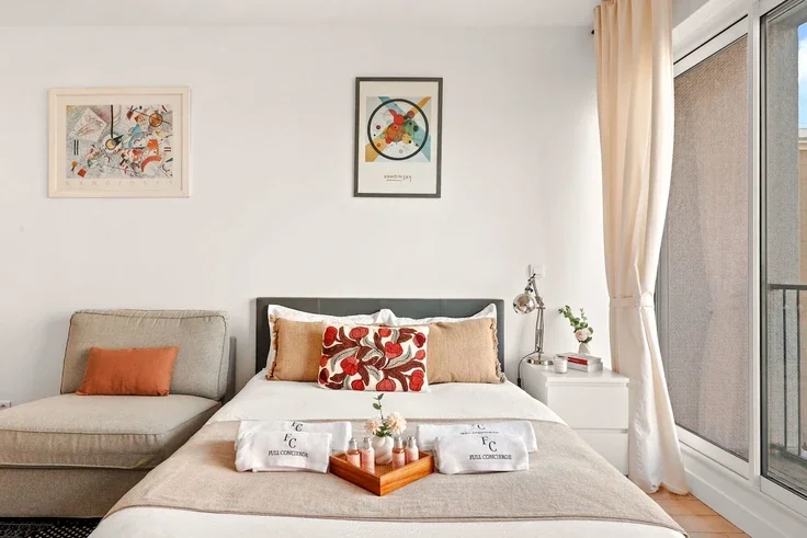 Flat Rue Van Loo in Paris