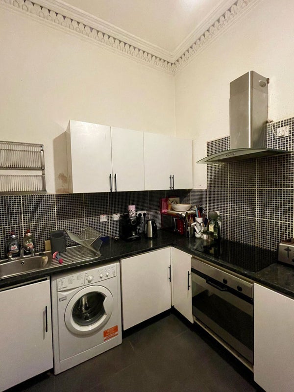 Room Craigmaddie Terrace Lane in Glasgow
