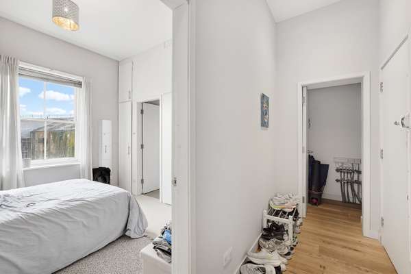Flat Park Hill in Greater London