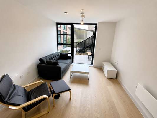 Flat Summer Hill Terrace in Birmingham