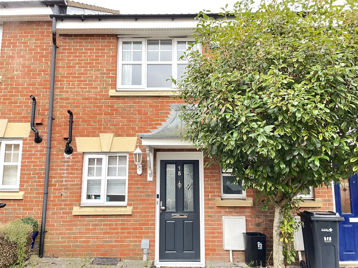 House Wroxham Way in Greater London