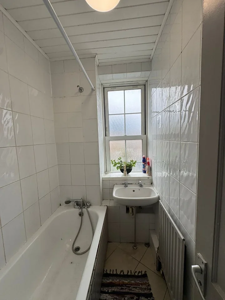 Room Chicksand Street in Greater London