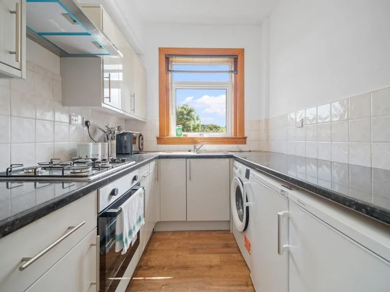 Flat Whiteside in Bathgate