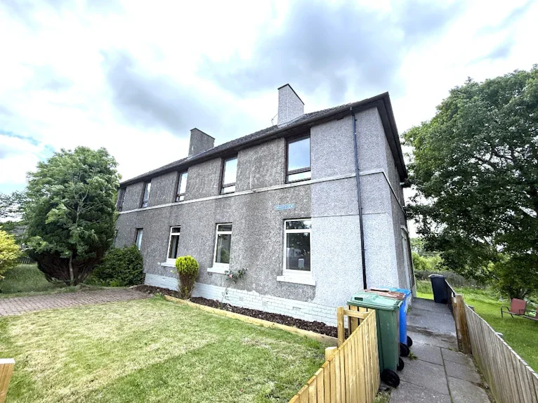 Flat Whiteside in Bathgate
