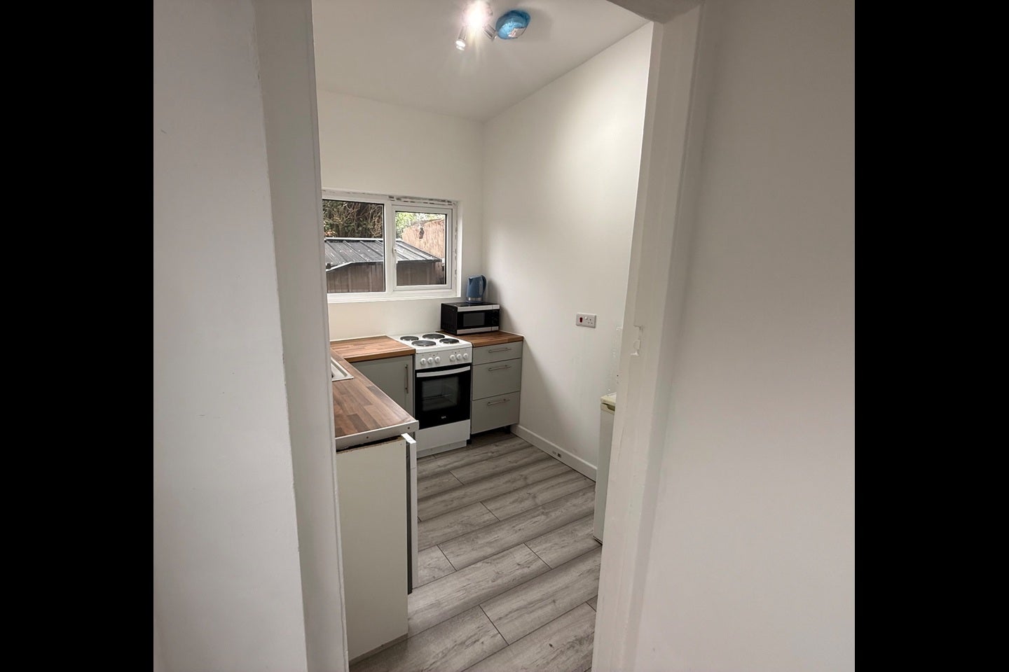 Flat Oliver Road in Dacorum