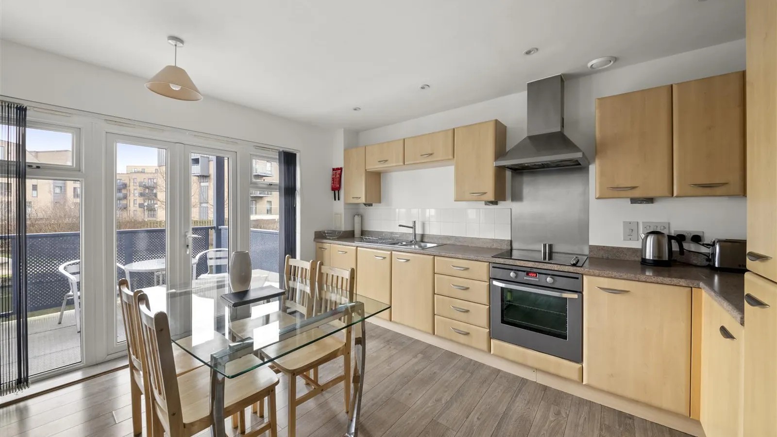 Flat Woodthorpe Drive in Carlton