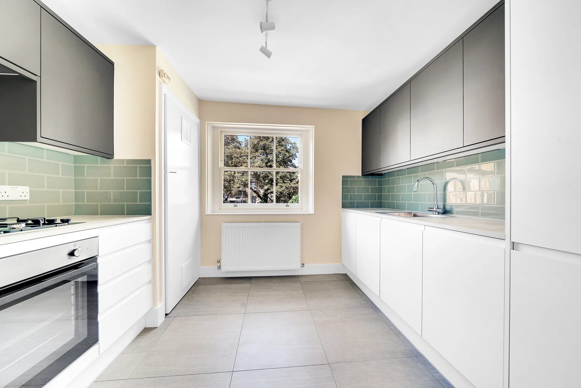 Flat Highbury Park in Greater London
