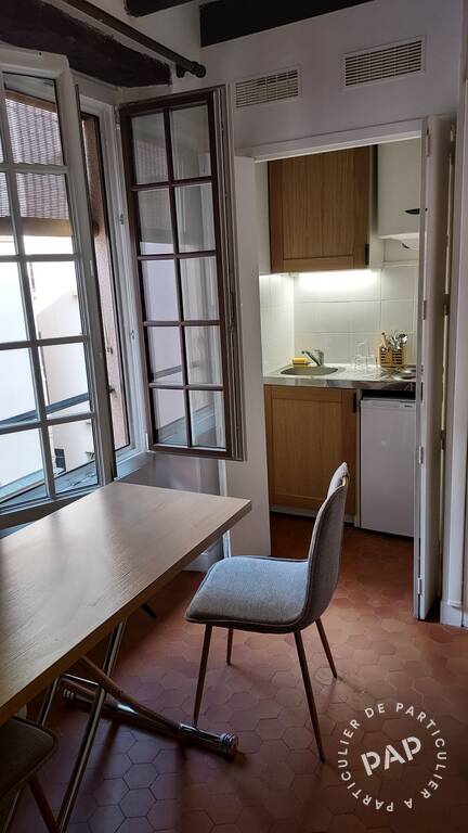 Appartement Rue des Saints-Pères à Paris