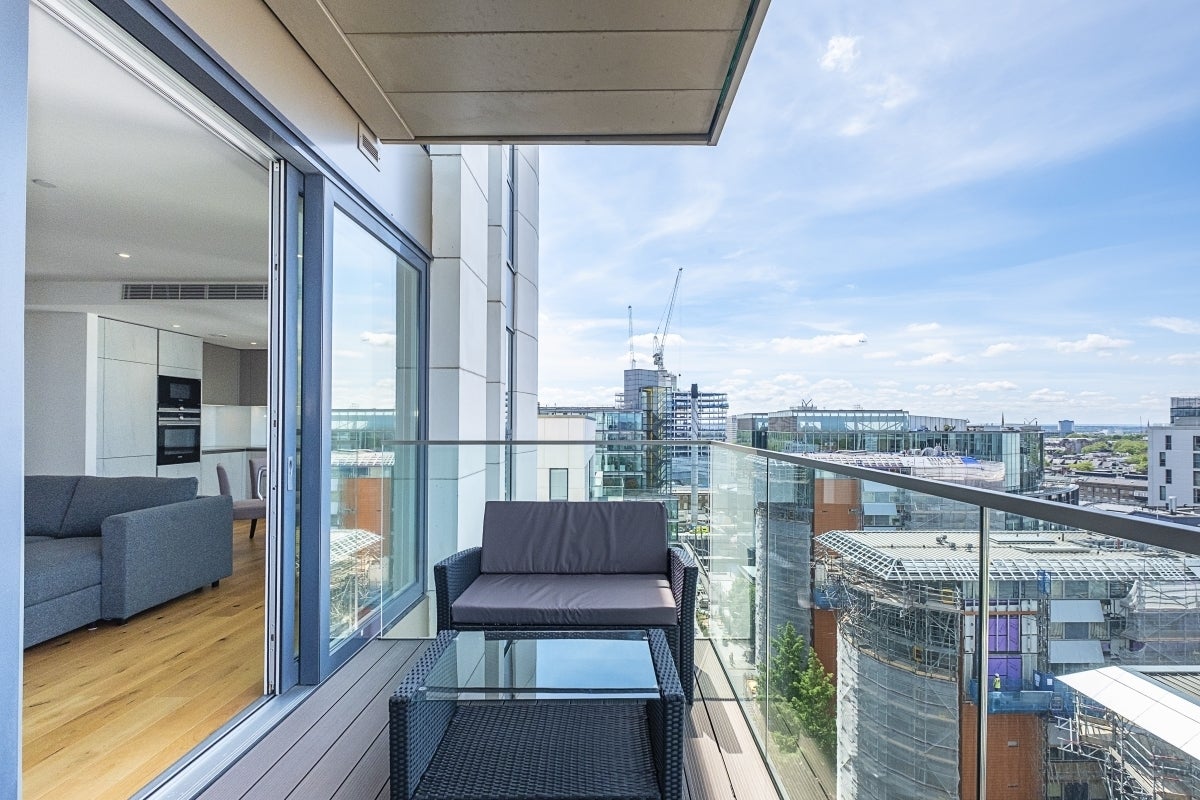 Flat Hermitage Street in City of Westminster