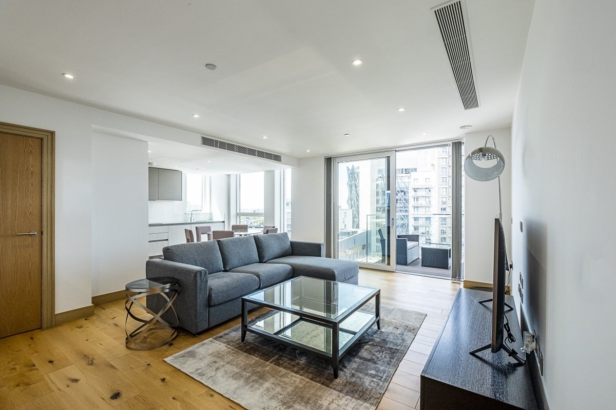 Flat Hermitage Street in City of Westminster