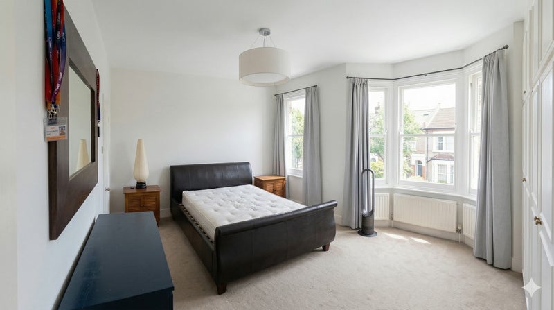 House Marville Road in Greater London