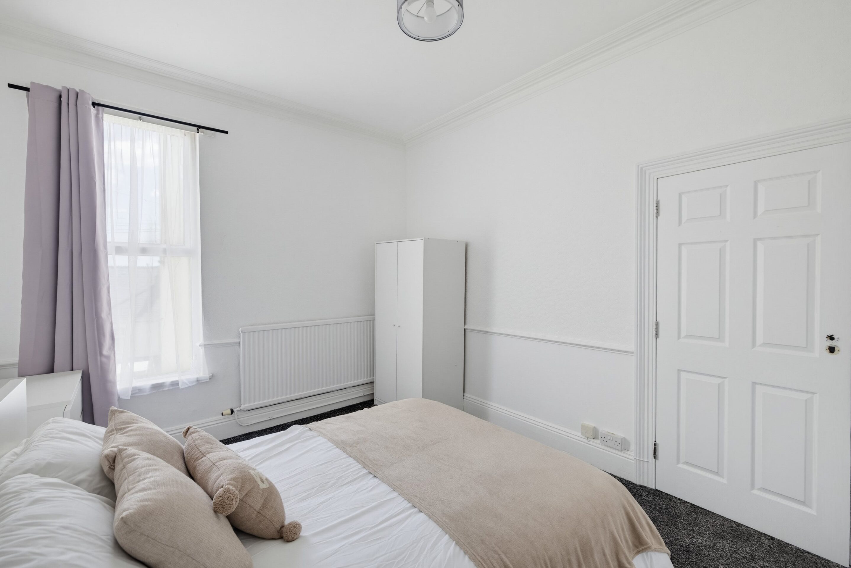 Room Salisbury Road in Plymouth