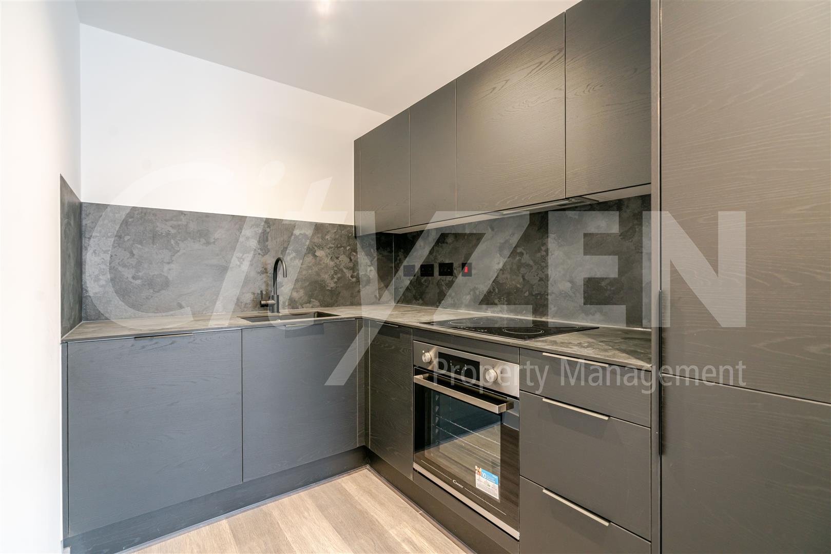 Flat Ordsall Lane in Salford