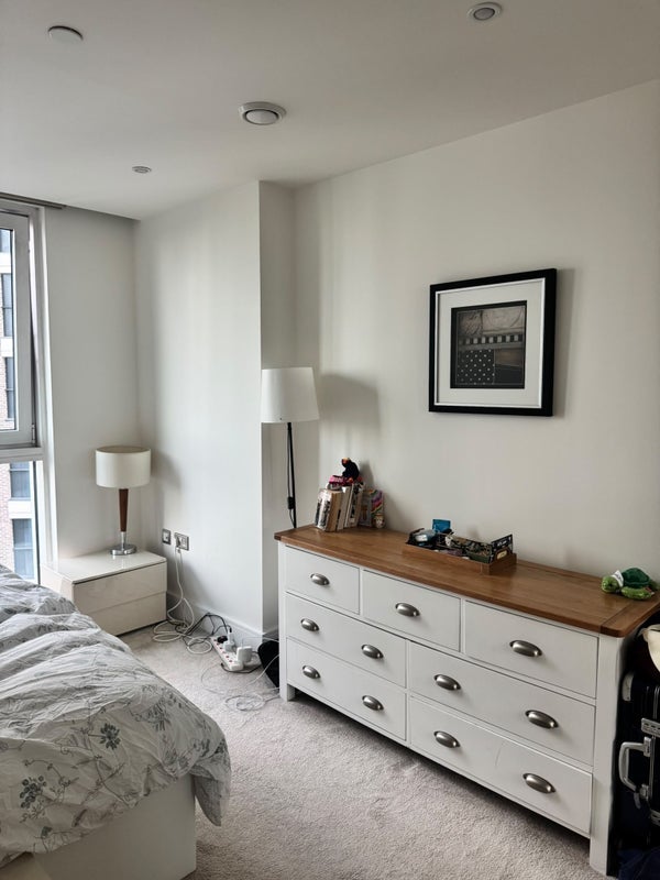Room Alie Street in Greater London