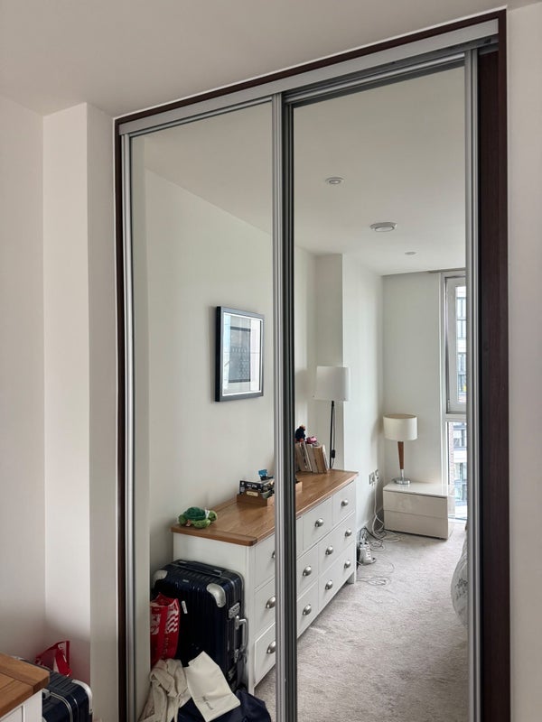 Room Alie Street in Greater London