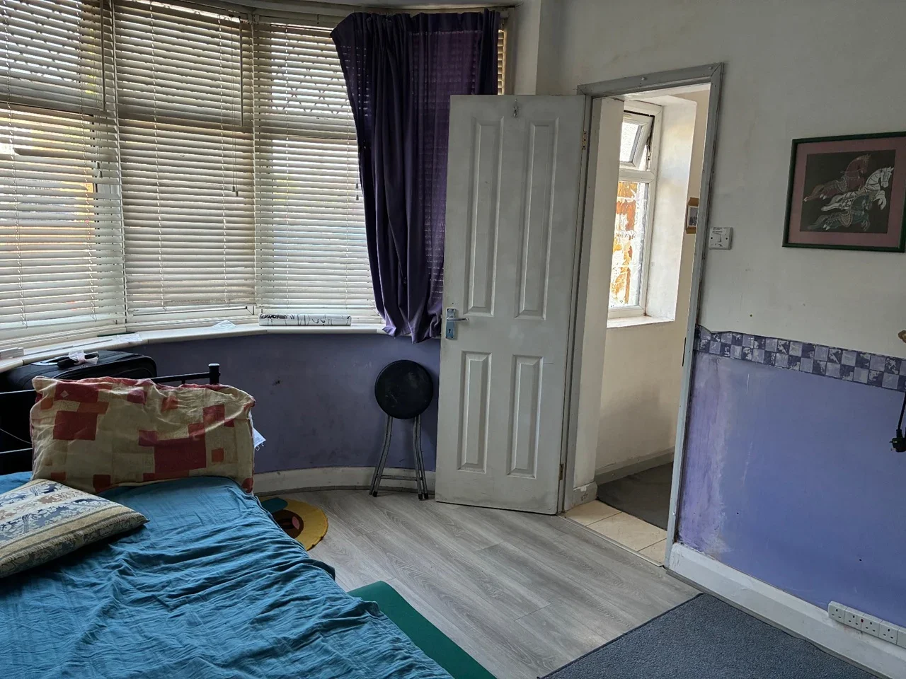 Room Rochester Avenue in Greater London