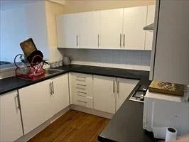 Flat Kingsthorpe Grove in Northampton