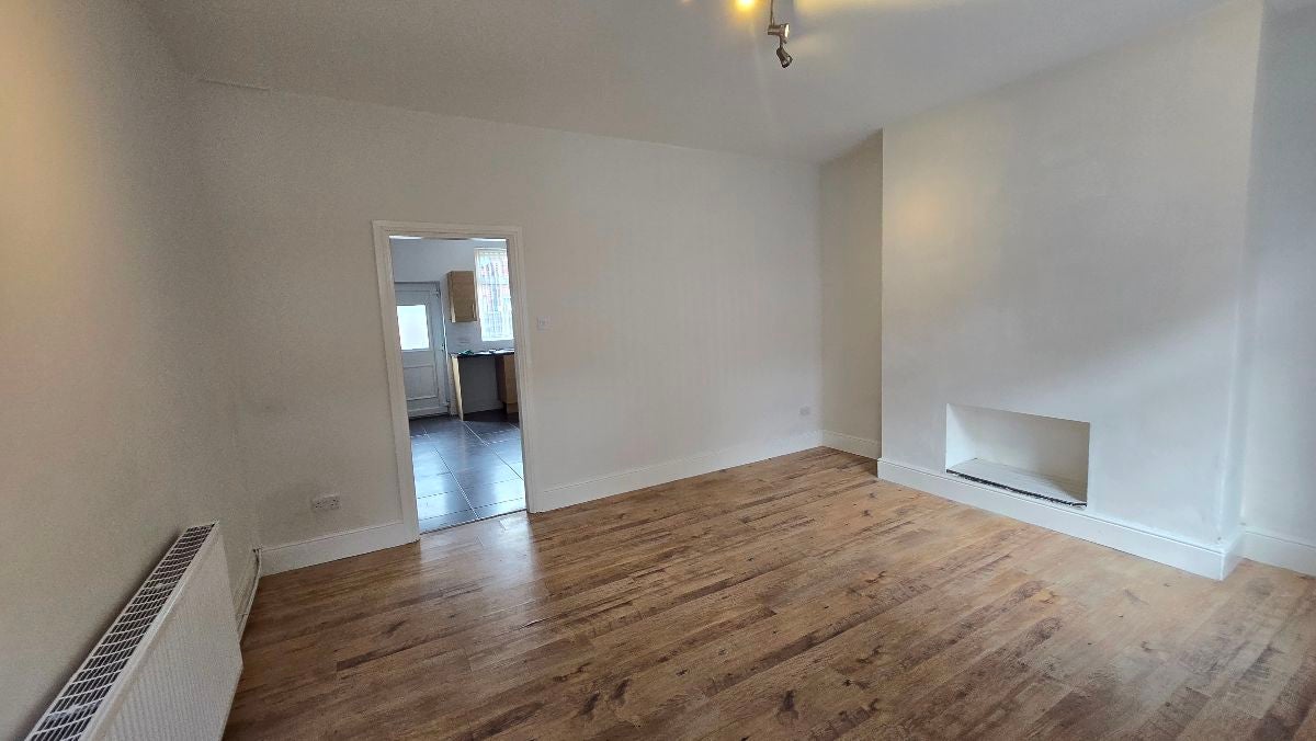 House Coalshaw Green Road in Chadderton