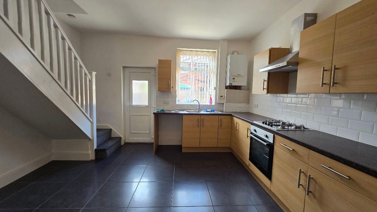 House Coalshaw Green Road in Chadderton